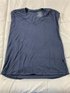 Pre loved L.L BEAN shirt womens size XS